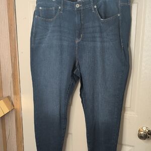 # 6 - NWOT Torrid Blue Denim Women's Jeans Size 26 R